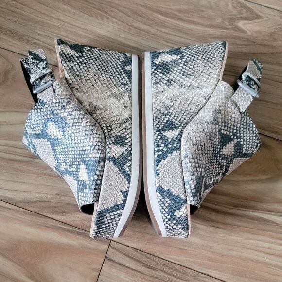 DV Dolce Vita Shan Platform Slingback Peep Toe Leather Sneaker Mule in Snake - Picture 8 of 10